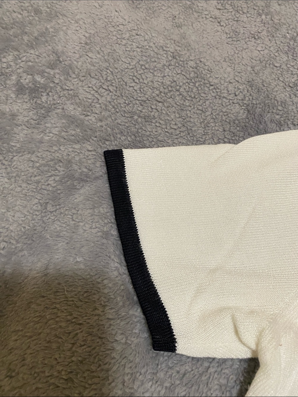 Dior White Knit Short Sleeve Sweater with Black Trim - Picture 5 of 9